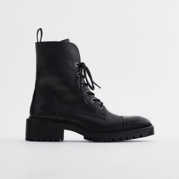 Zara black studded low heel leather ankle boots - Picture 3 of 11